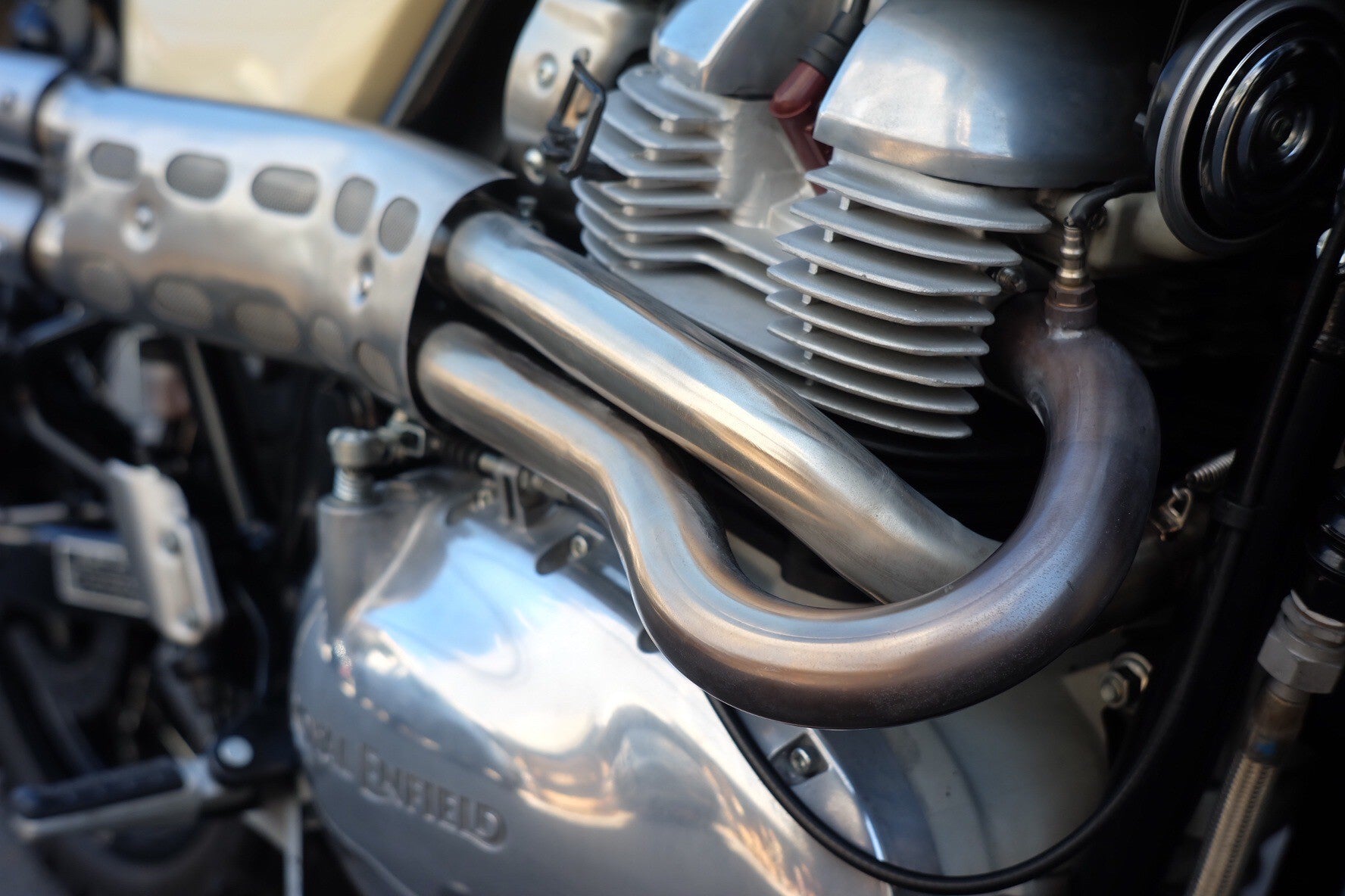 Shotgun full system exhaust scrambler exhaust for interceptor 650